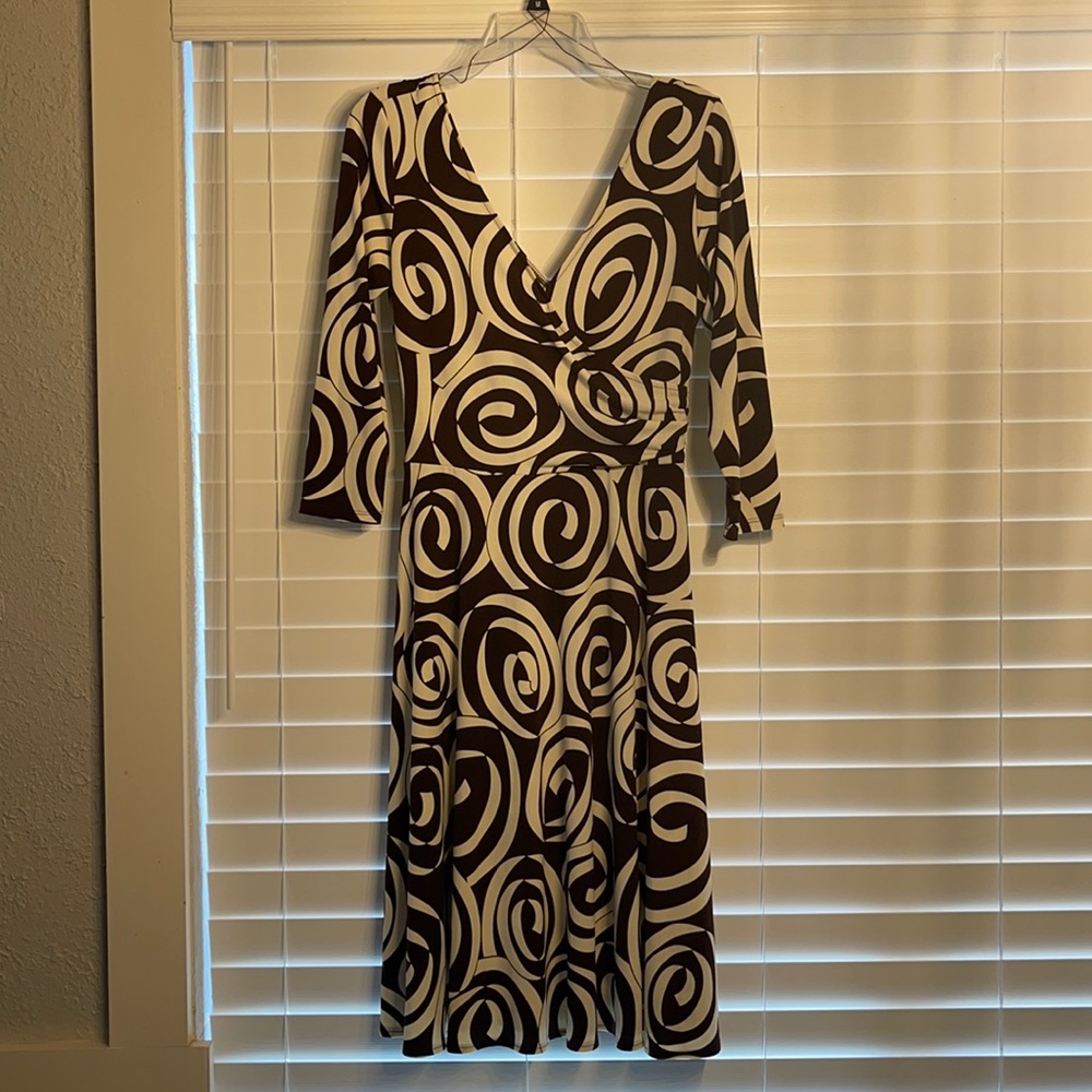 Brown and Cream Ribbon Pattern Dress